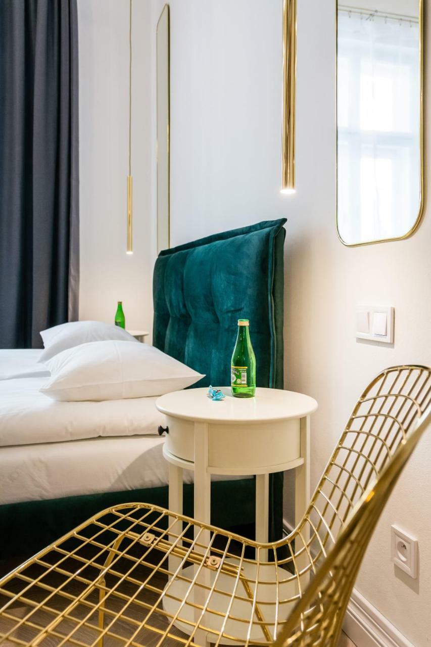 Apartament Deluxe Old Town Sw. Krzyza Wawelofts Kraków Exteriör bild