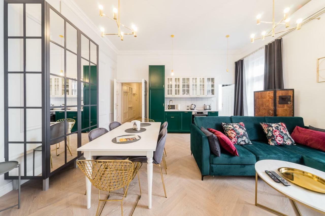 Apartament Deluxe Old Town Sw. Krzyza Wawelofts Kraków Exteriör bild