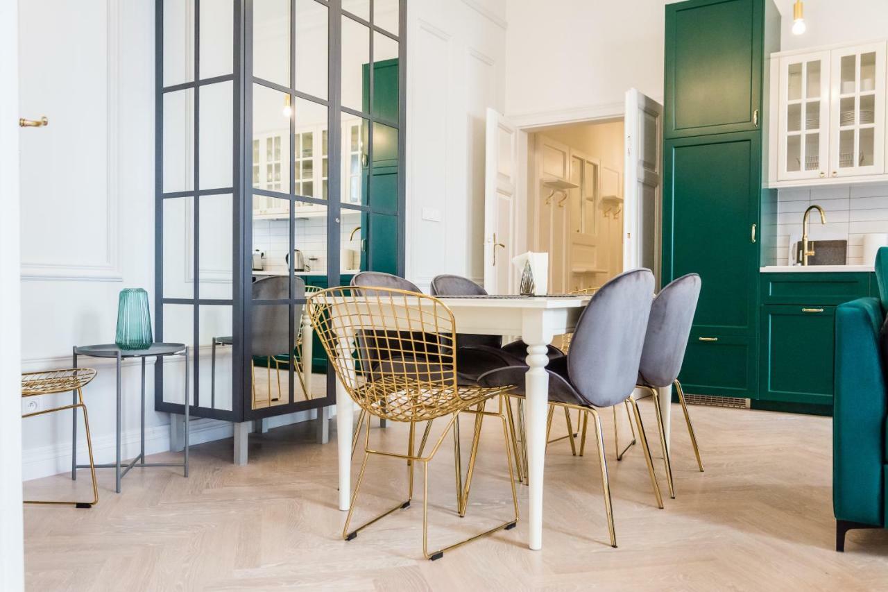 Apartament Deluxe Old Town Sw. Krzyza Wawelofts Kraków Exteriör bild