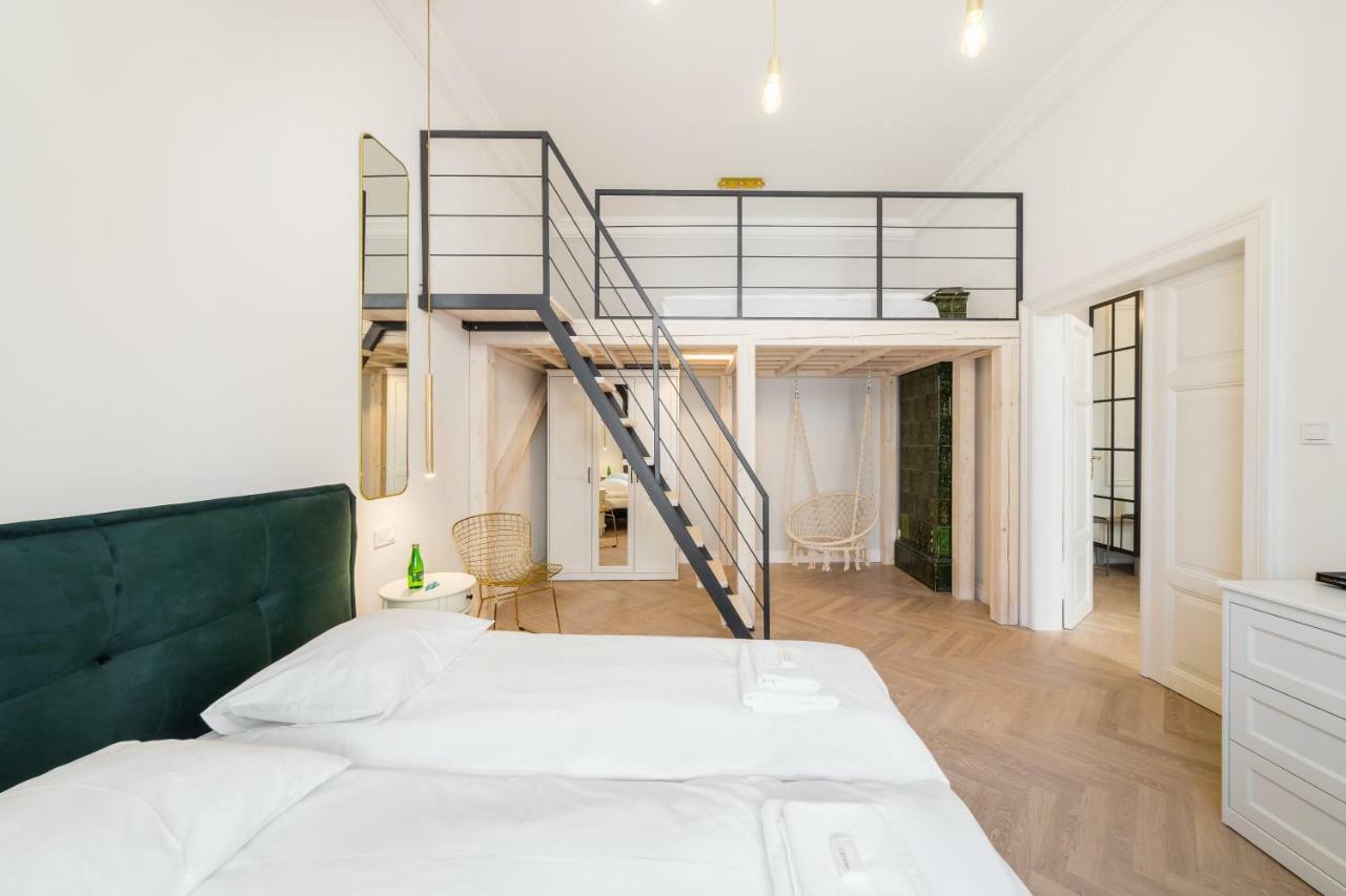 Apartament Deluxe Old Town Sw. Krzyza Wawelofts Kraków Exteriör bild